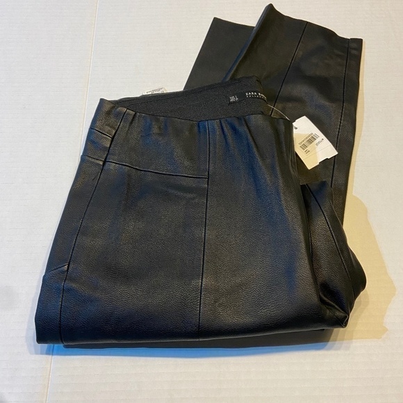 NWOT Zara Basic Women's Large Black Faux Leather High Rise Ankle‎ Cropped Pants - Picture 1 of 10